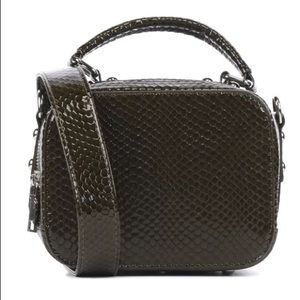 NWT HVISK Blaze Boa bag in Army Green